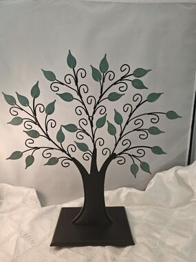 VINTAGE 2002 Hallmark Black With Green Leaves Jewelry Tree